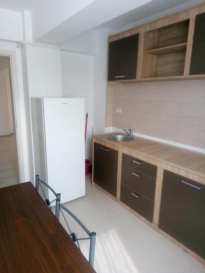 Apartament cu 2 camere semidecomandat în Cug