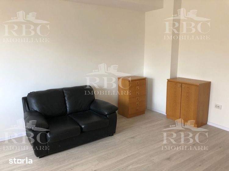Apartament cu 3 camere semidecomandat în Sopor