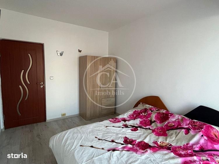 Apartament cu 4 camere decomandat în Rontău