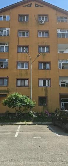 De vanzare apartament 2 camere decomandat | Zona 8 Mai - 1