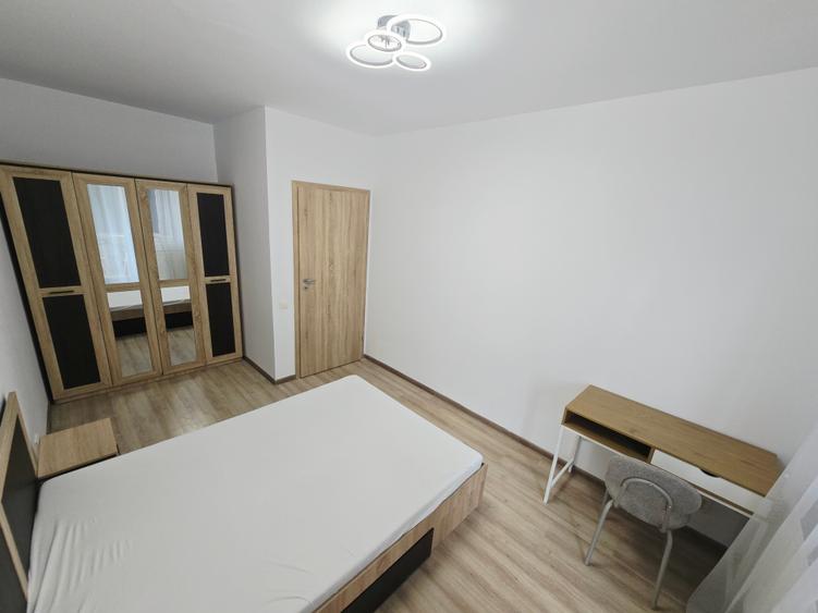 Apartament cu 2 camere decomandat în Păcii