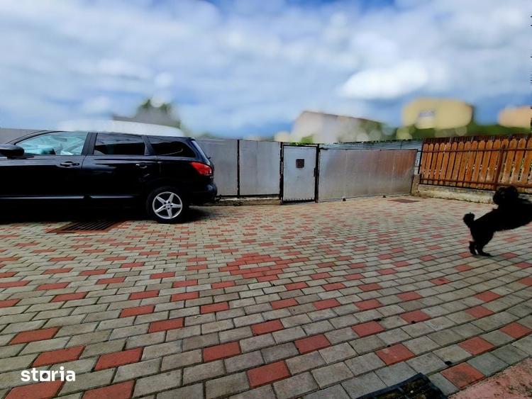 Casă cu 4 camere cu Teren 260 Mp în Iris