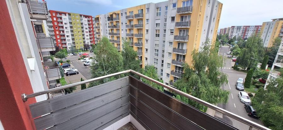 Apartament cu 2 camere decomandat în Bartolomeu