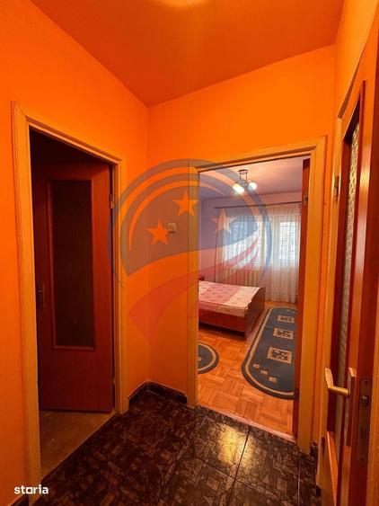 Apartament cu 3 camere decomandat în Albești
