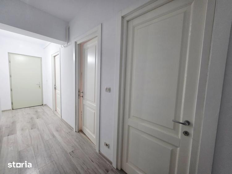 Apartament cu 2 camere decomandat în Nicolina