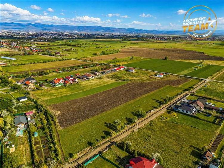 Teren Construcții intravilan de 31605 mp, în Exterior Est