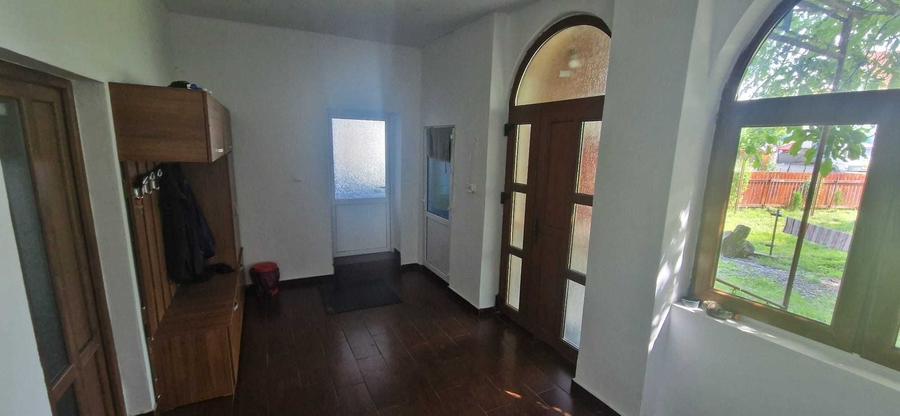 Casă cu 3 camere în Ibănești