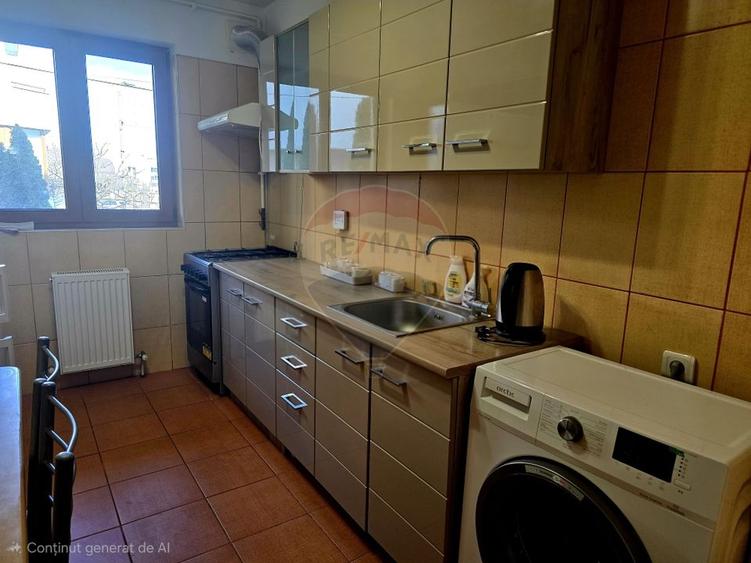 Apartament cu 2 camere decomandat, mobilat în Palazu Mare