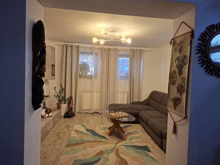 Casă cu 3 camere în Năvodari Tabără