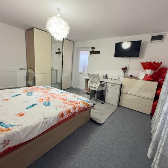 Casă individuală cu 9 camere cu Canalizare în Exterior Nord