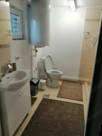 Casă cu 5 camere în Burjuc