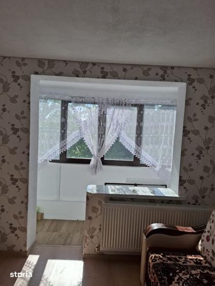 Apartament cu 3 camere în Ișalnița