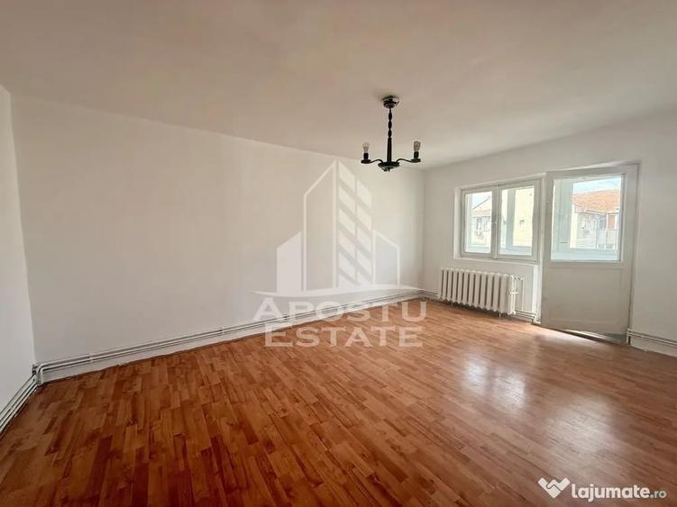 Apartament cu 3 camere decomandat în Dorobanților