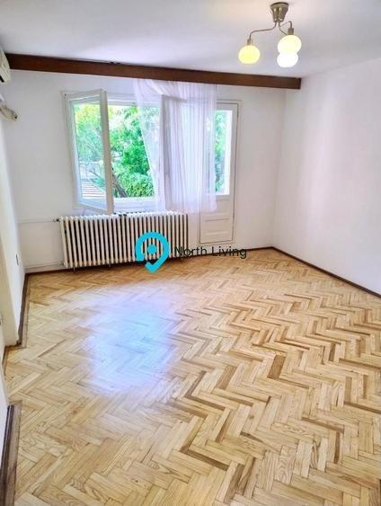 Casă individuală cu 5 camere cu Canalizare în Domenii
