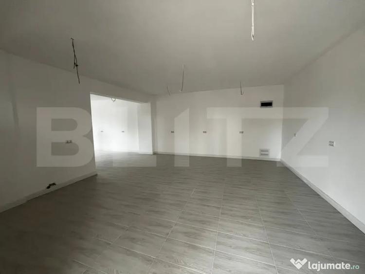Spațiu comercial, de 90 mp, în Independenței