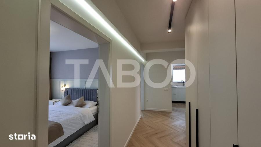 Apartament cu 5 camere decomandat în Cristian