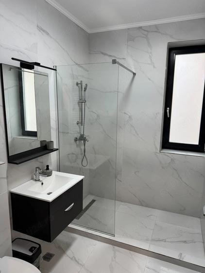 Garsonieră decomandată în Nord
