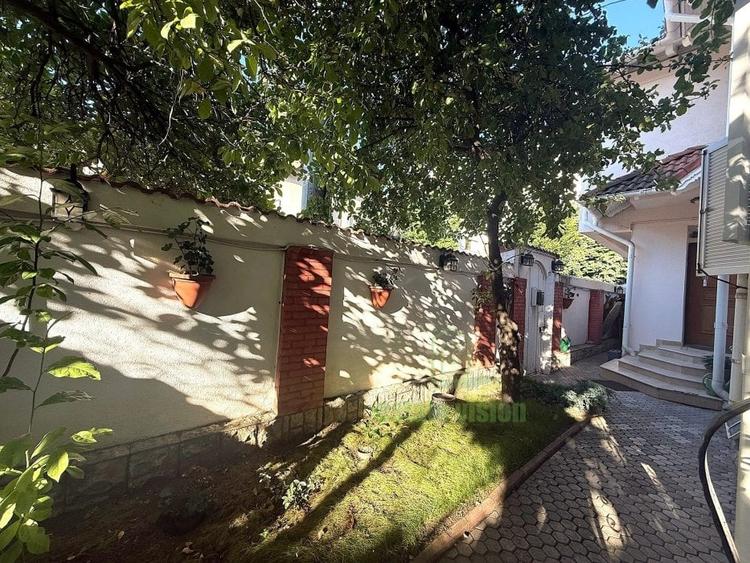 Vila individuala in Domenii- eleganta, spatiu si calitate la 15 min de Arcul de - 16