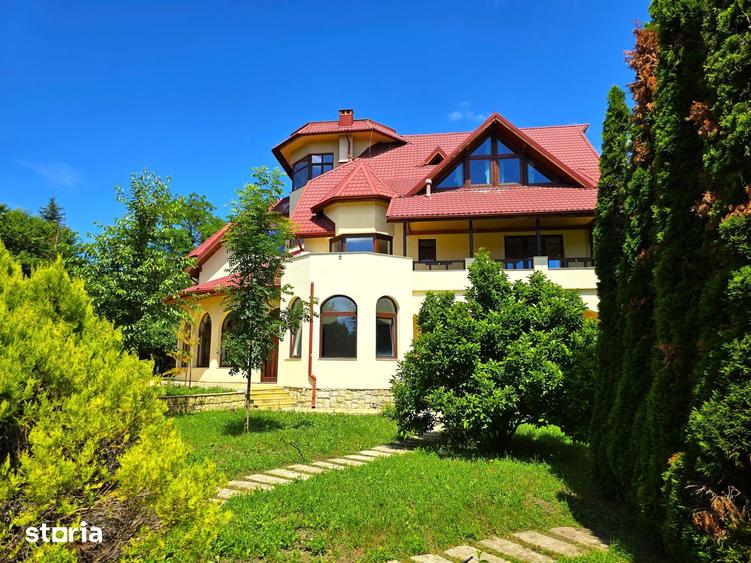 Casă cu Teren 3200 Mp în Breaza