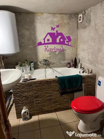 Casă cu 4 camere cu Teren 746 Mp în Nojorid