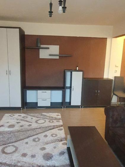 Apartament cu 2 camere nedecomandat în Dacia