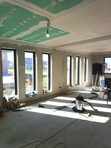 Casă cu 3 camere cu Teren 300 Mp în Central