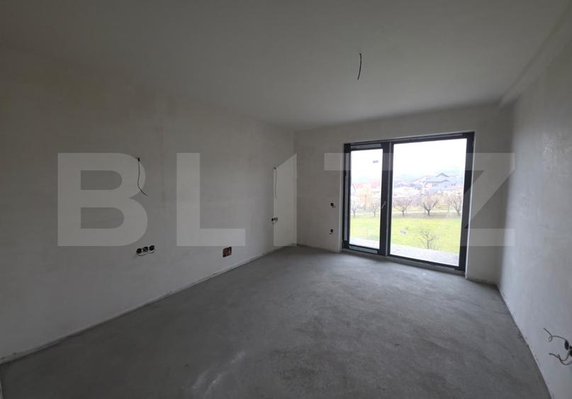Apartament cu 3 camere decomandat în Centura