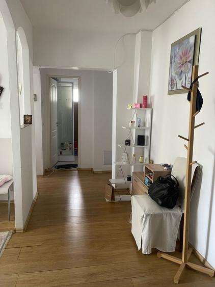 Apartament cu 3 camere decomandat, mobilat în Iancului