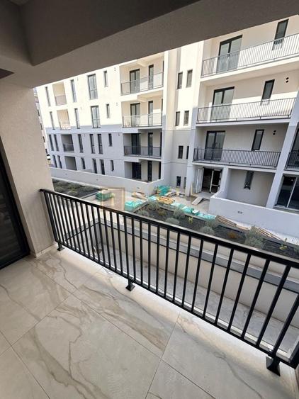 Apartament cu 3 camere decomandat, mobilat în Aradului