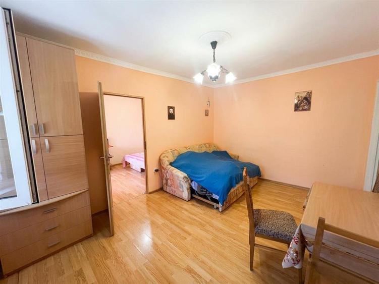 Apartament cu 2 camere nedecomandat în Calea Aradului