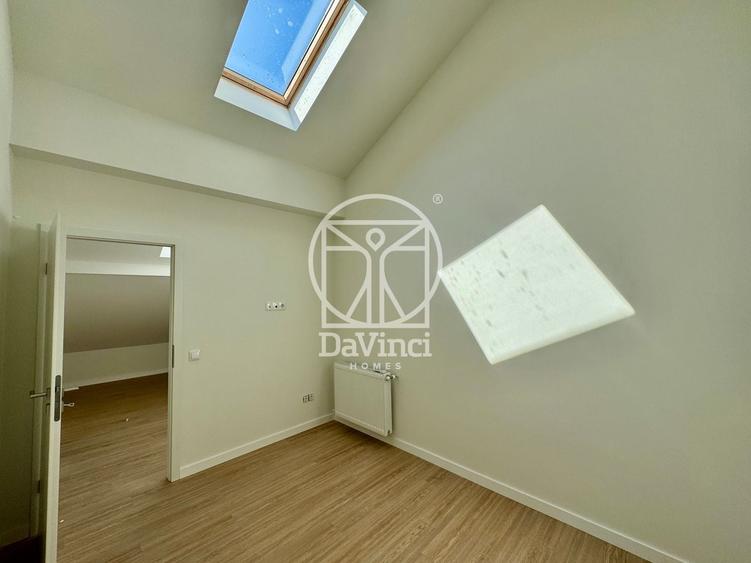 Apartament cu 4 camere semidecomandat în Exterior Vest