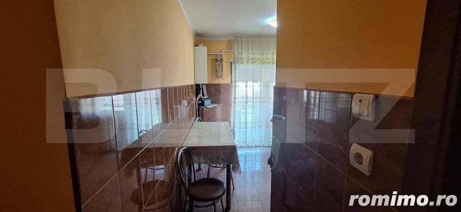 Apartament 2 camere , cu 2 balcoane ?i pivni?a , zona Micro 17 - 13