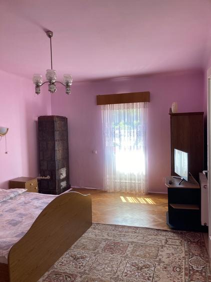 Casă cu 12 camere cu Canalizare în Bușteni