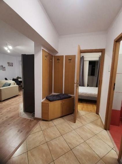 Apartament cu 2 camere decomandat, mobilat în Unirii