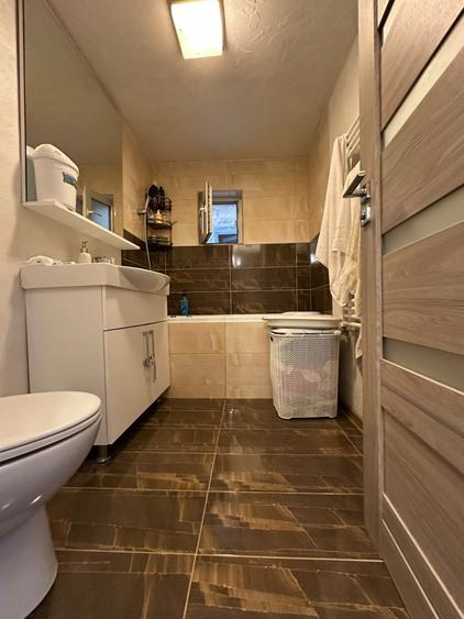 Apartament cu 2 camere decomandat, mobilat în Buzaului