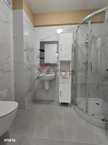 Garsonieră decomandată în Ciurea