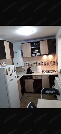 Apartament cu 2 camere semidecomandat în Voineasa