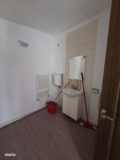 Spațiu comercial, de 50 mp, în Km 4