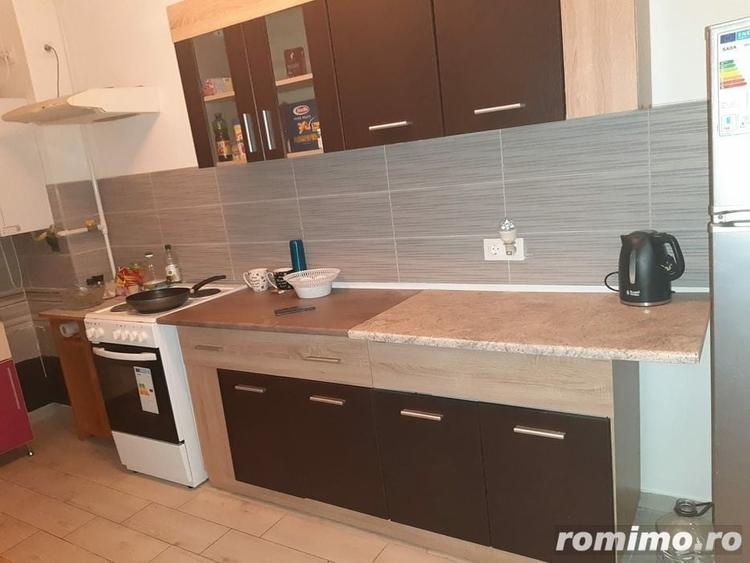 Garsonieră decomandată în P-ța Unirii