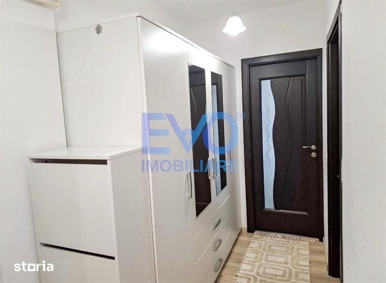 Apartament cu 2 camere decomandat în Galata