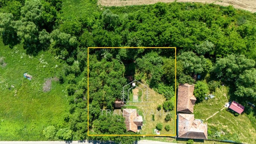Casă individuală cu 2 camere cu Teren 1368 Mp în Livada (Petreștii de Jos)