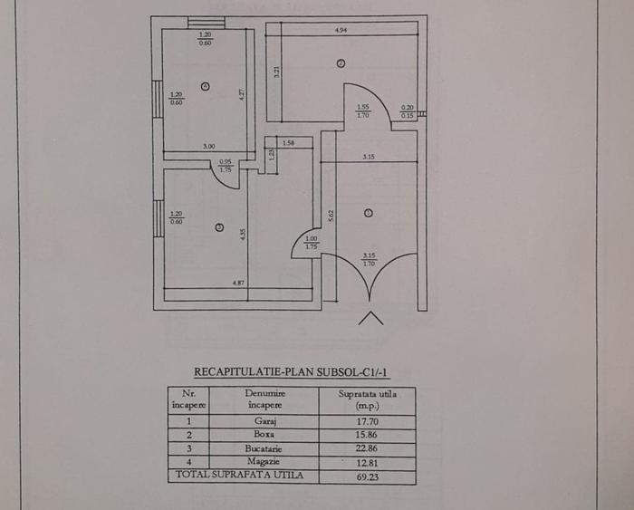 Casă cu 6 camere cu Canalizare în Central