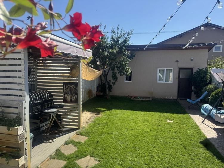 Casă cu 4 camere în Utvin