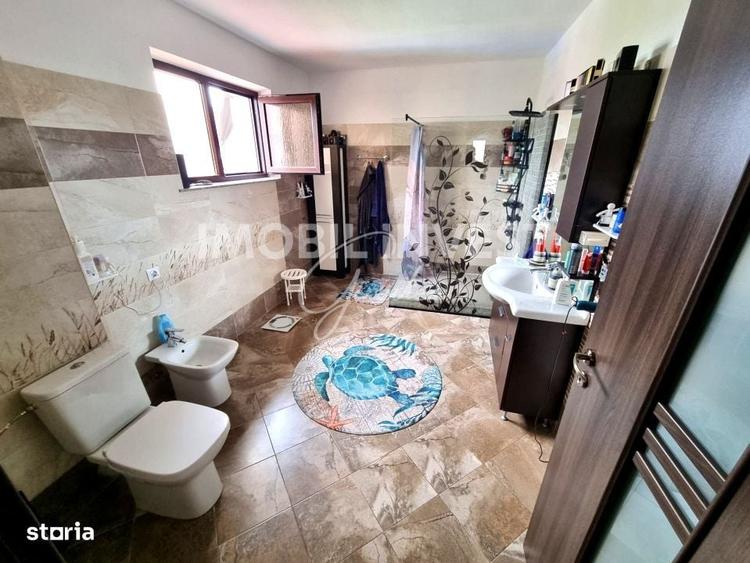 Casa individuala, 4 dormitoare, 340 mp Utili, Teren 1719 mp, garaj - 4