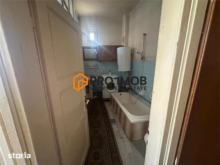 Casă cu 4 camere cu Teren 317 Mp în Central