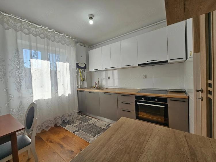 Apartament cu 2 camere semidecomandat în Zamfirescu