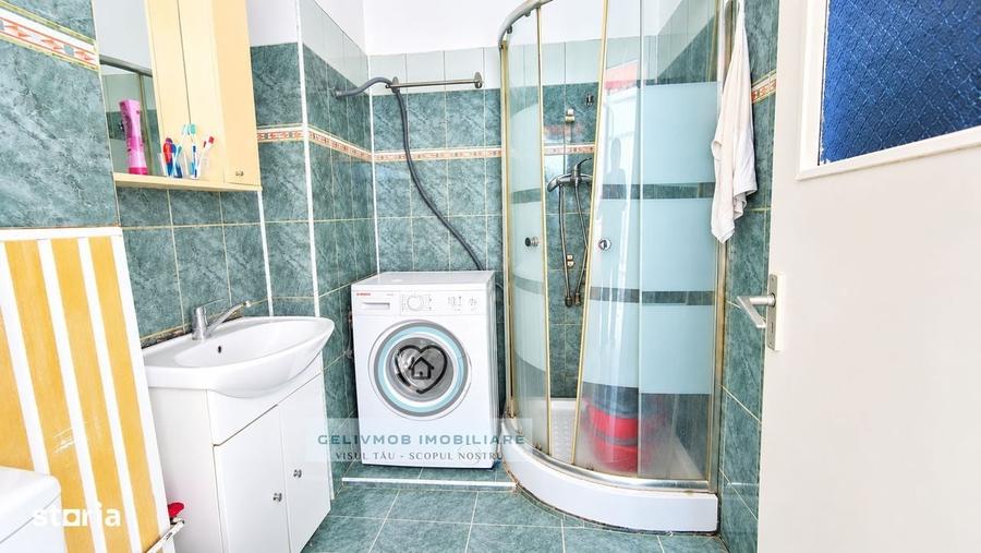 Apartament cu 3 camere semidecomandat în Nord