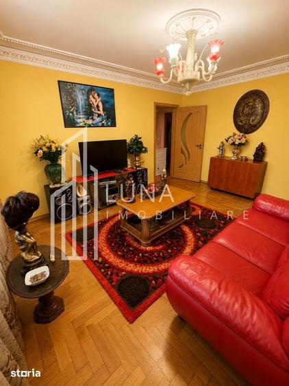Apartament cu 3 camere în Tractorul