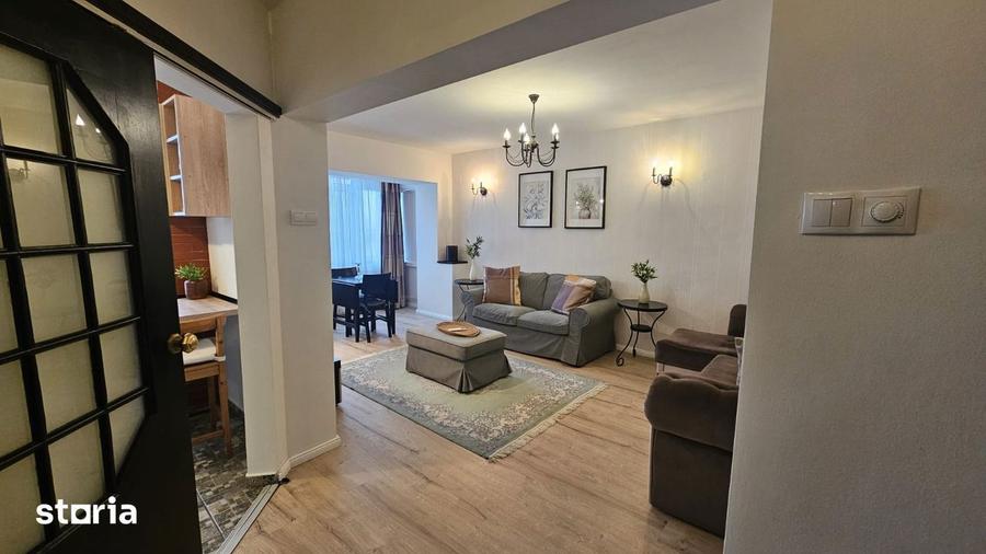 Apartament cu 3 camere în Aviatorilor