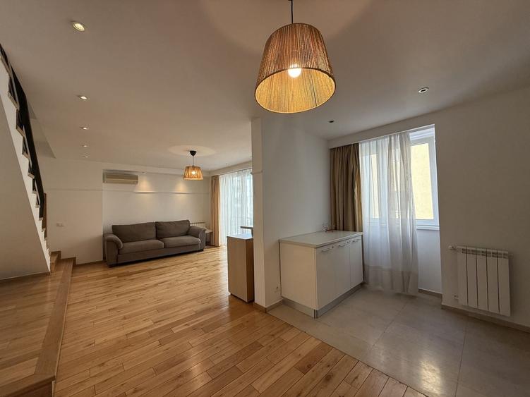Apartament cu 3 camere decomandat, mobilat în Herăstrău